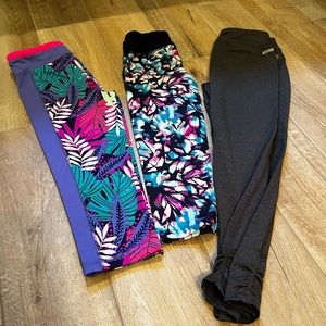 Set of girls athletic leggings